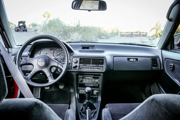 Acura Integra 3-door RS (Automatic)